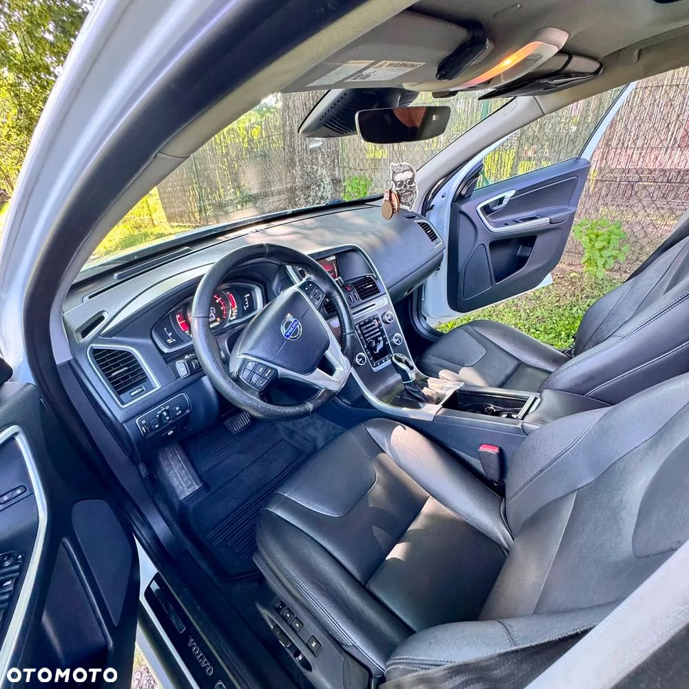 Volvo XC 60 - 2