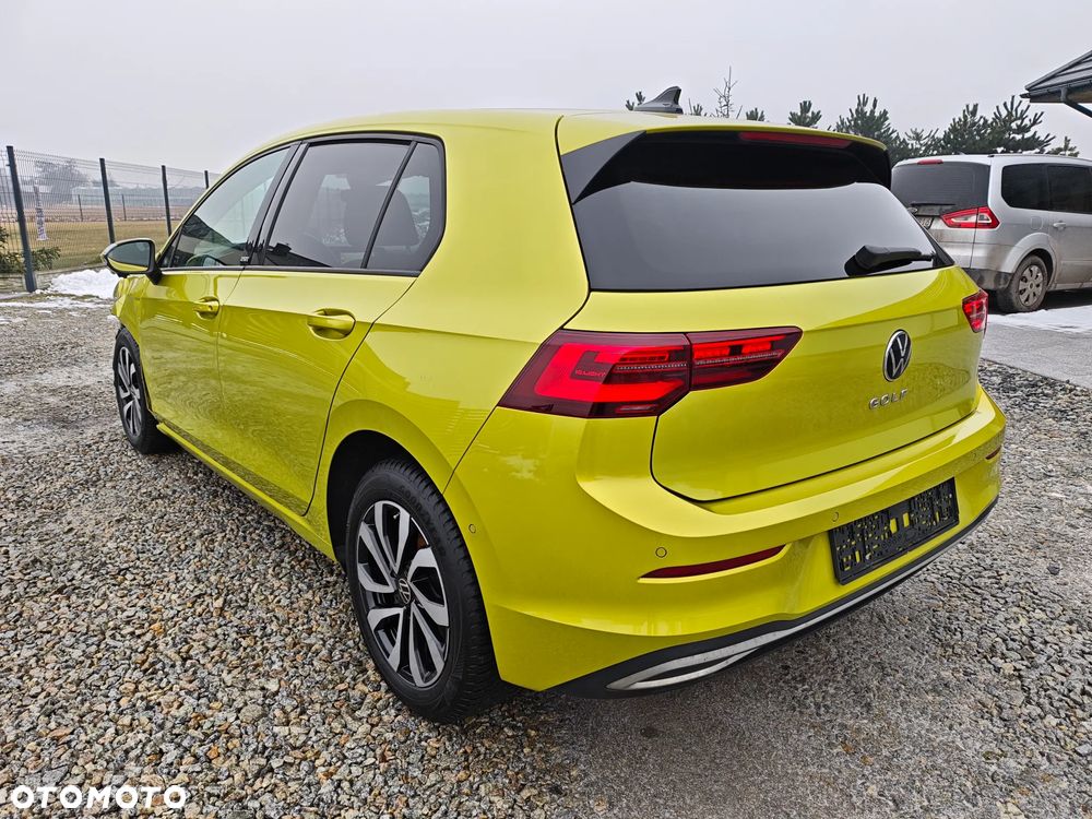 Volkswagen Golf 1.5 eTSI OPF DSG Active - 5