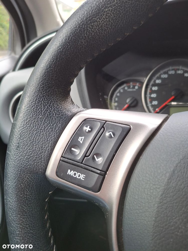 Toyota Yaris 1.0 Active EU6 - 7