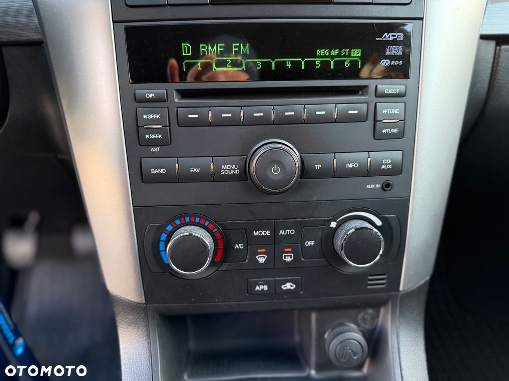 Chevrolet Captiva 2.0 2WD 7 Sitzer LS Family Edition - 29