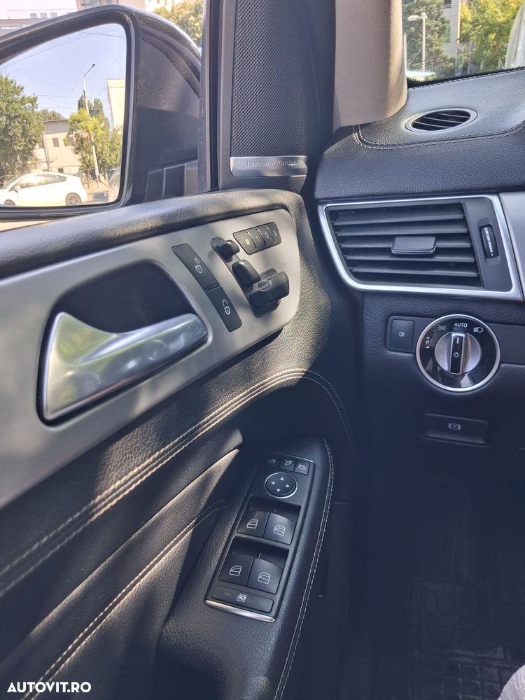 Mercedes-Benz ML 350 BlueTEC 4MATIC Aut - 12