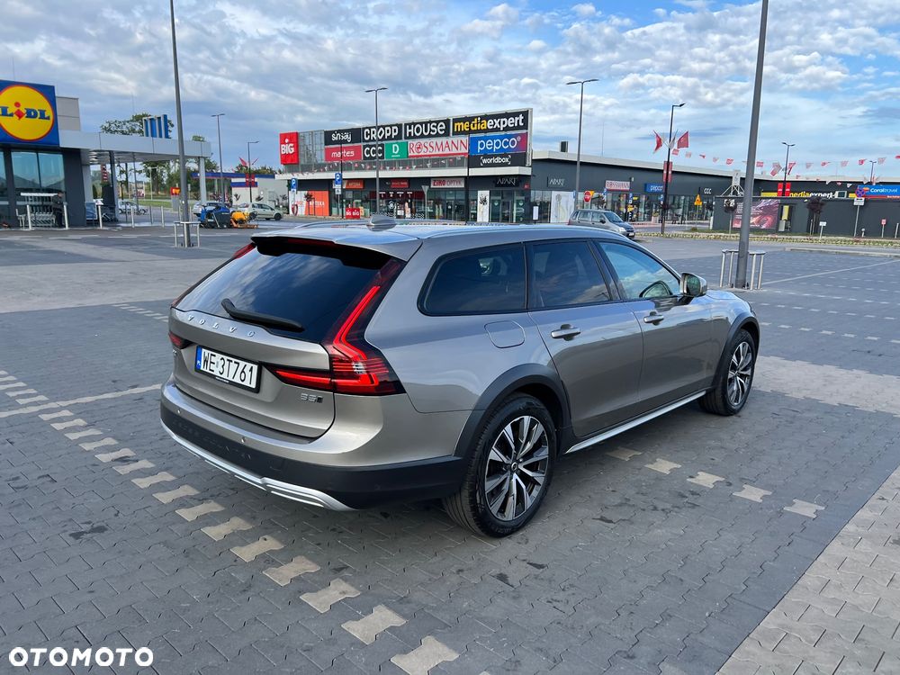 Volvo V90 Cross Country D5 SCR AWD Momentum Pro - 7