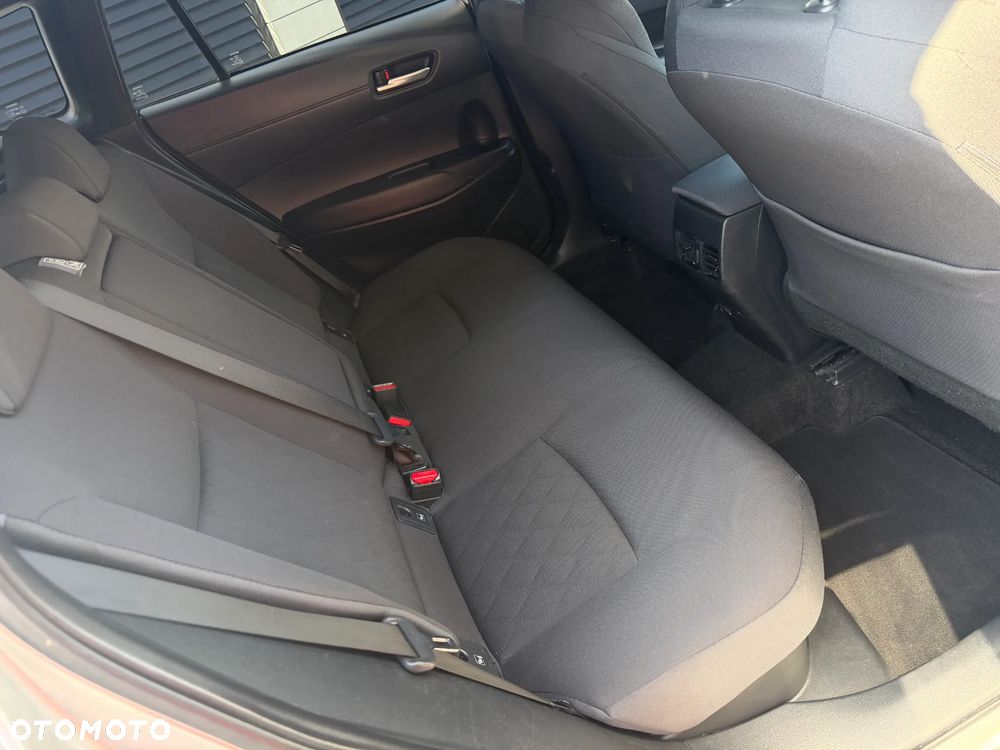 Toyota Corolla Cross 2.0 Hybrid Comfort - 33