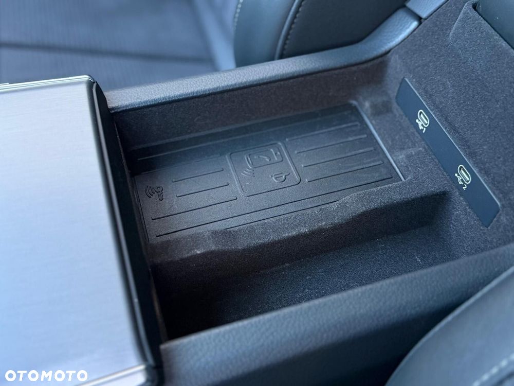 Audi S6 Avant - 39