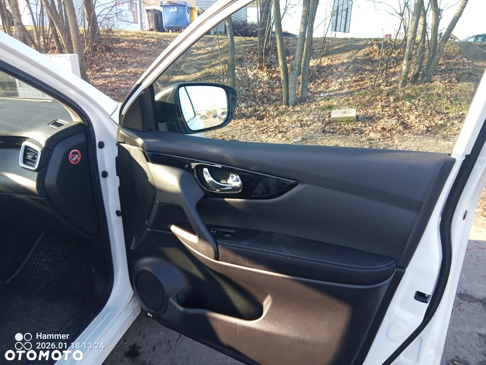 Nissan Qashqai 1.6 DIG-T N-Connecta - 8
