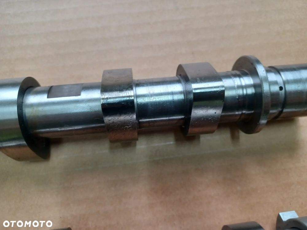 WAŁEK ROZRZADU RENAULT 0.9 TCE - 2