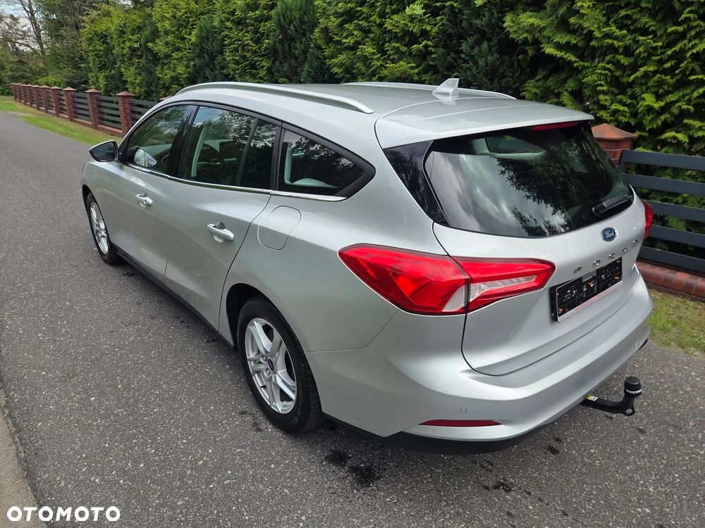 Ford Focus 1.5 EcoBlue Start-Stopp-System TITANIUM - 4