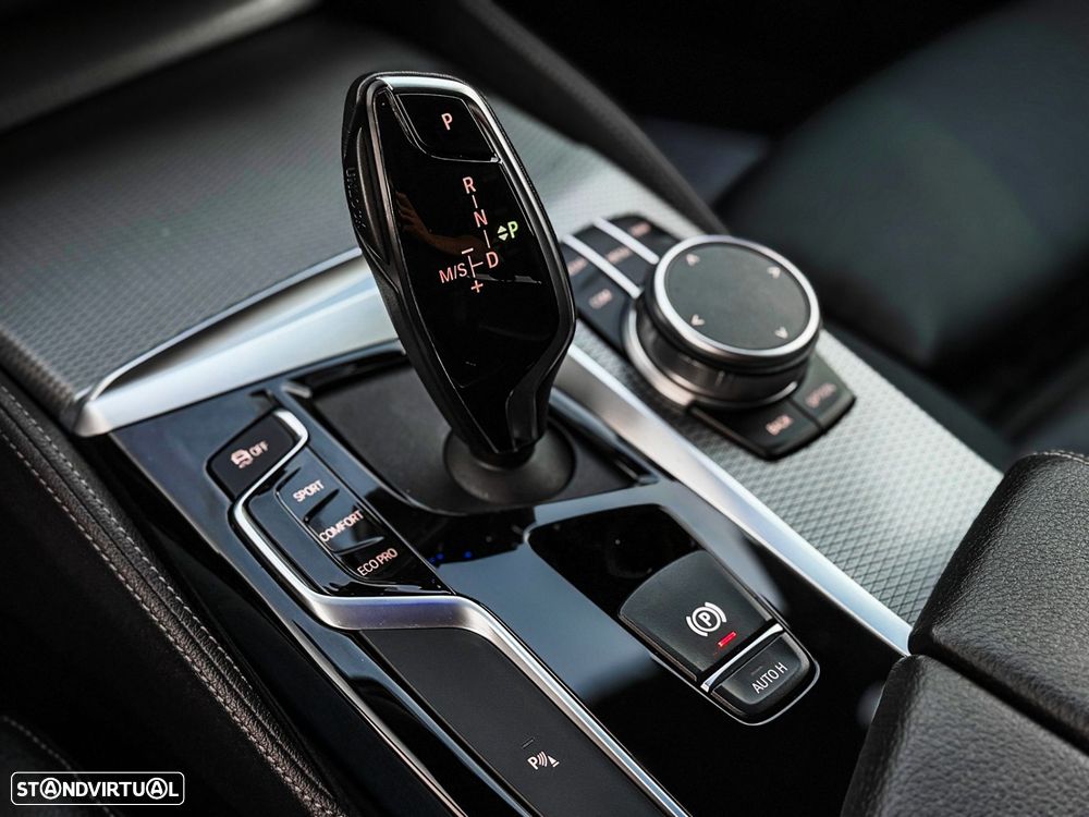 BMW 520 d Pack M Auto - 17