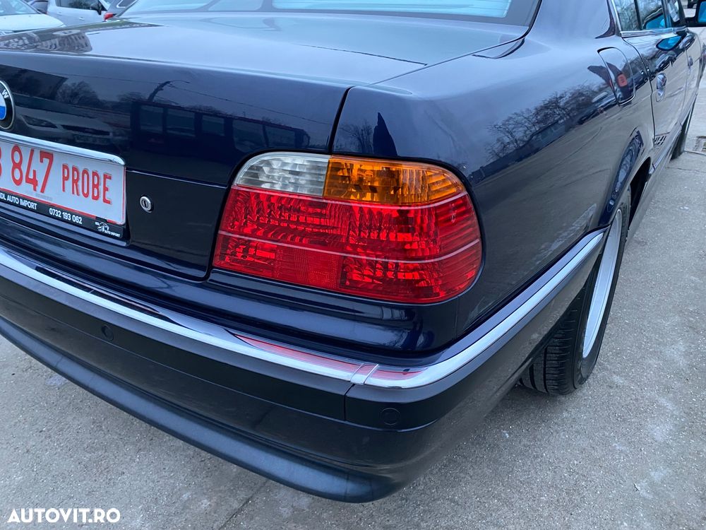 BMW Seria 7 740iA - 16