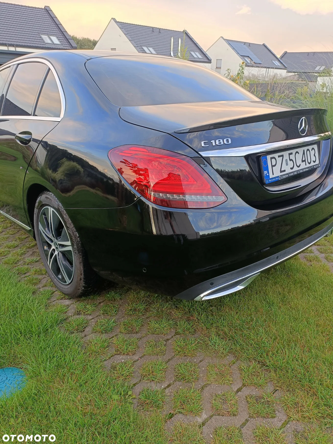Mercedes-Benz Klasa C 180 9G-TRONIC - 14