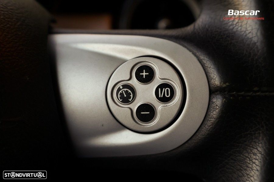 MINI 3 Portas Cooper D - 22