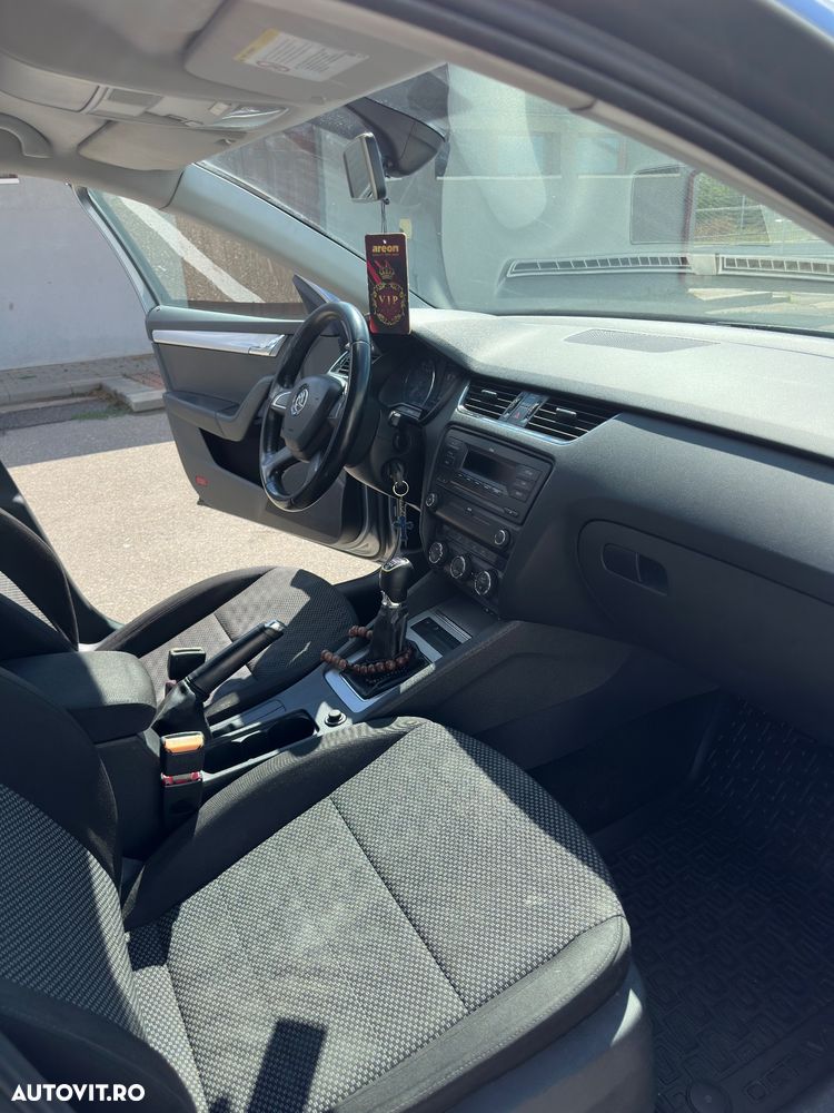 Skoda Octavia - 8