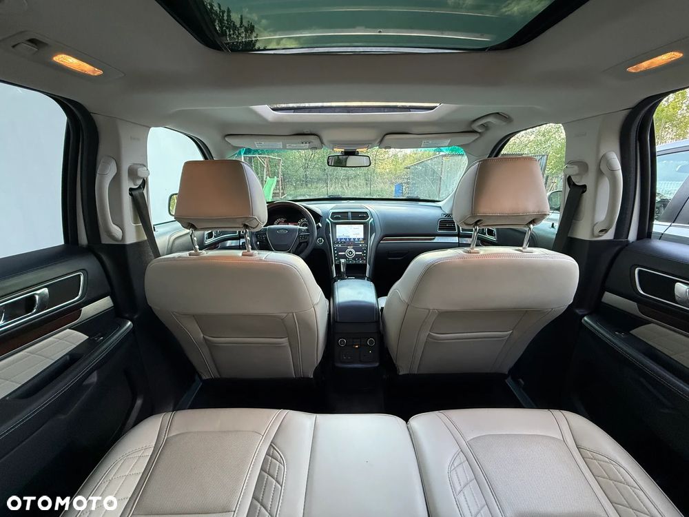 Ford Explorer - 19