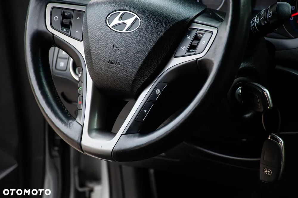 Hyundai i40 Kombi blue 1.7 CRDi DCT Premium - 15