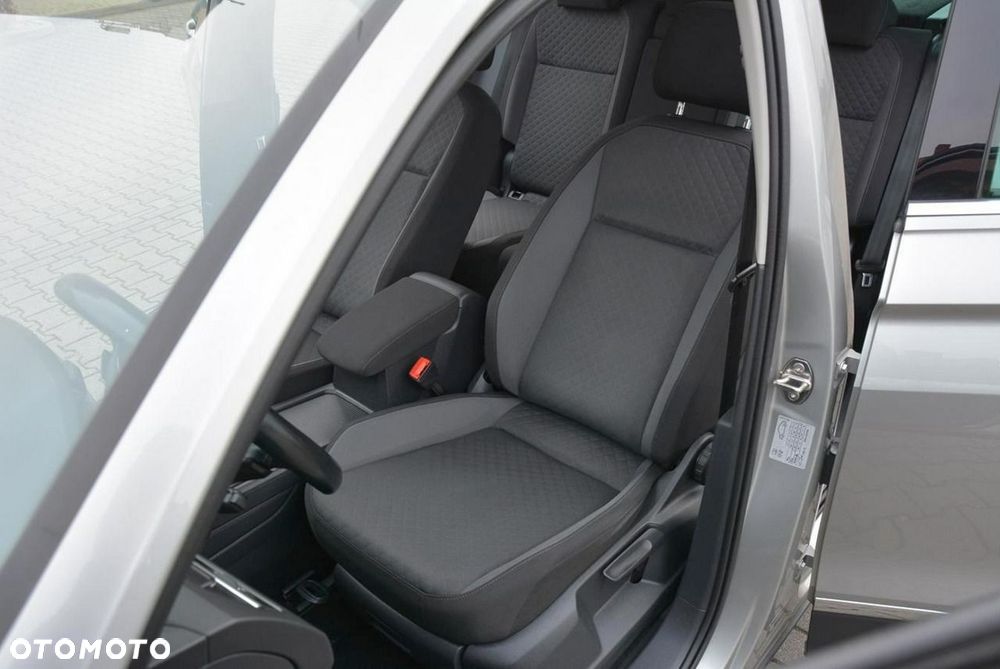 Volkswagen Tiguan - 19