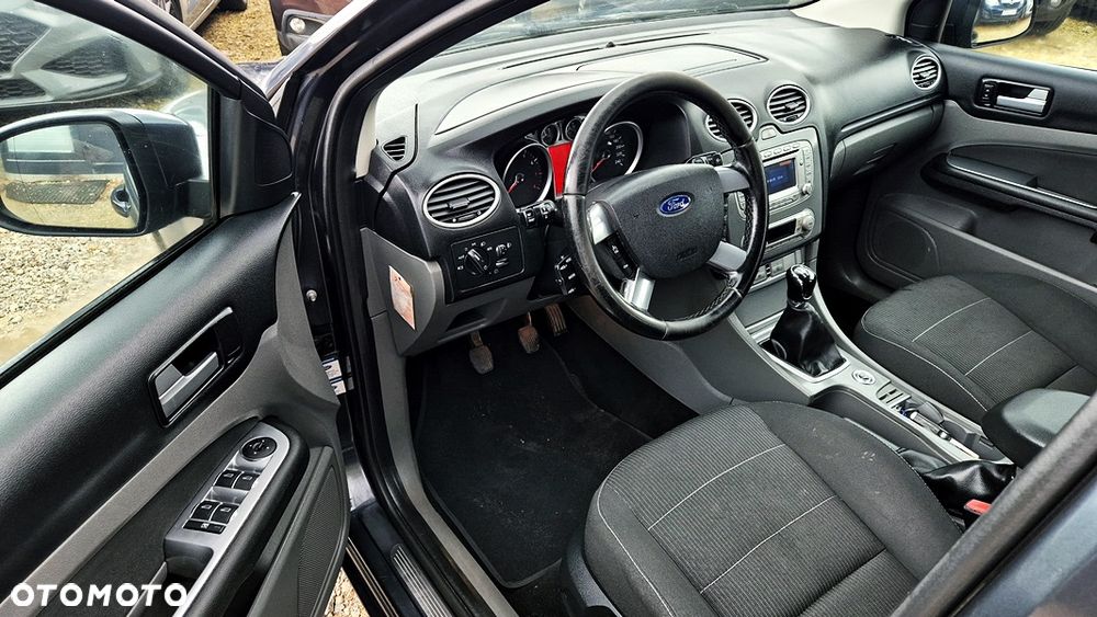 Ford Focus - 31