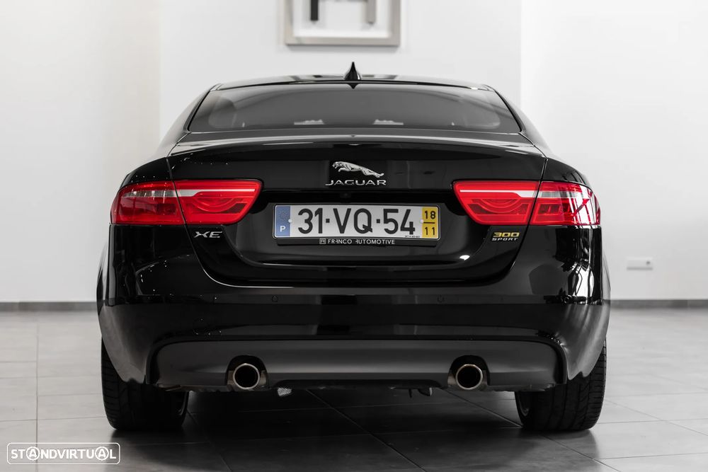 Jaguar XE 2.0 i4 R-Dynamic HSE AWD - 5
