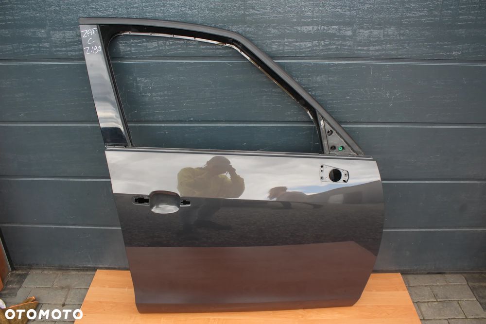 DRZWI PRAWE PRZEDNIE PRAWY PRZÓD OPEL ZAFIRA C Z190