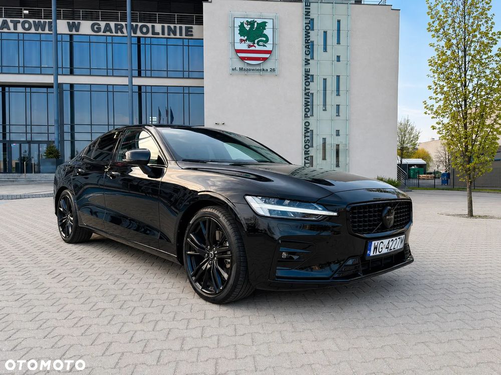 Volvo S60 B5 B AWD Ultimate Dark - 1