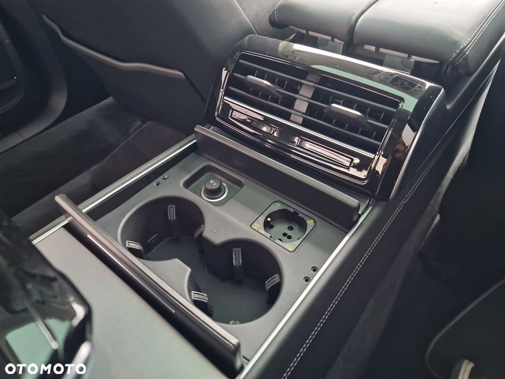 Audi A8 - 30