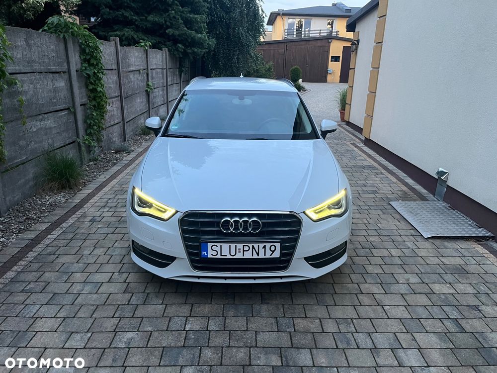 Audi A3 Sportback 2.0 TDI Ambiente - 2