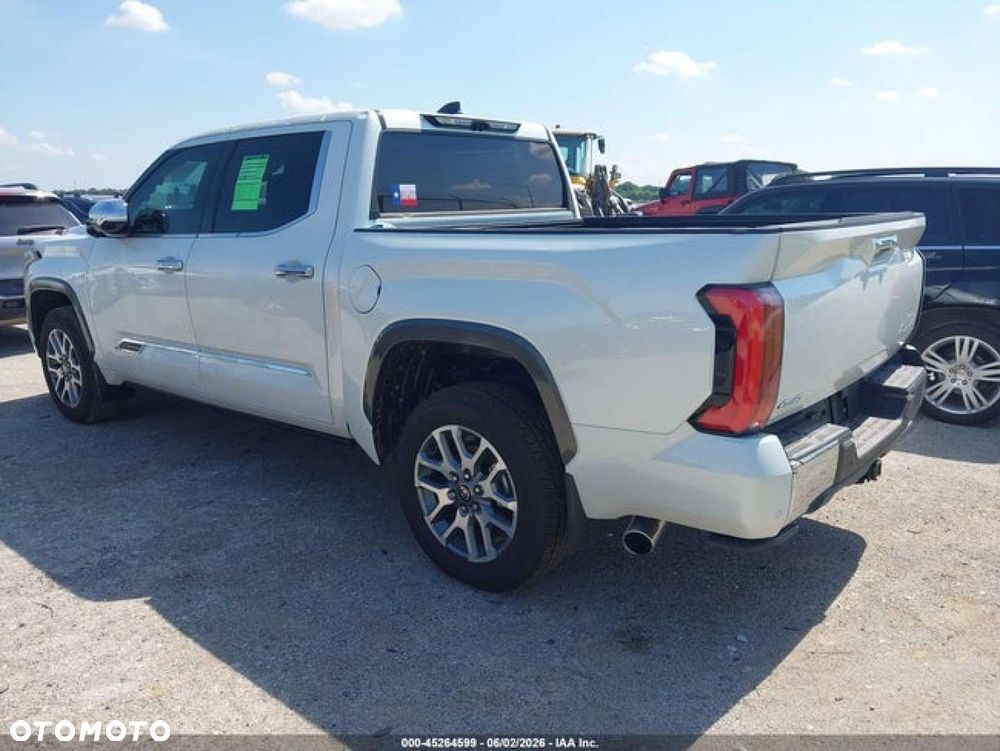 Toyota Tundra - 3