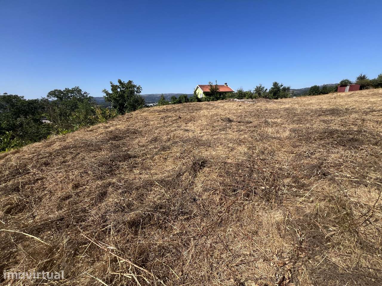 Terreno para construção em Quinchães - Grande imagem: 4/6