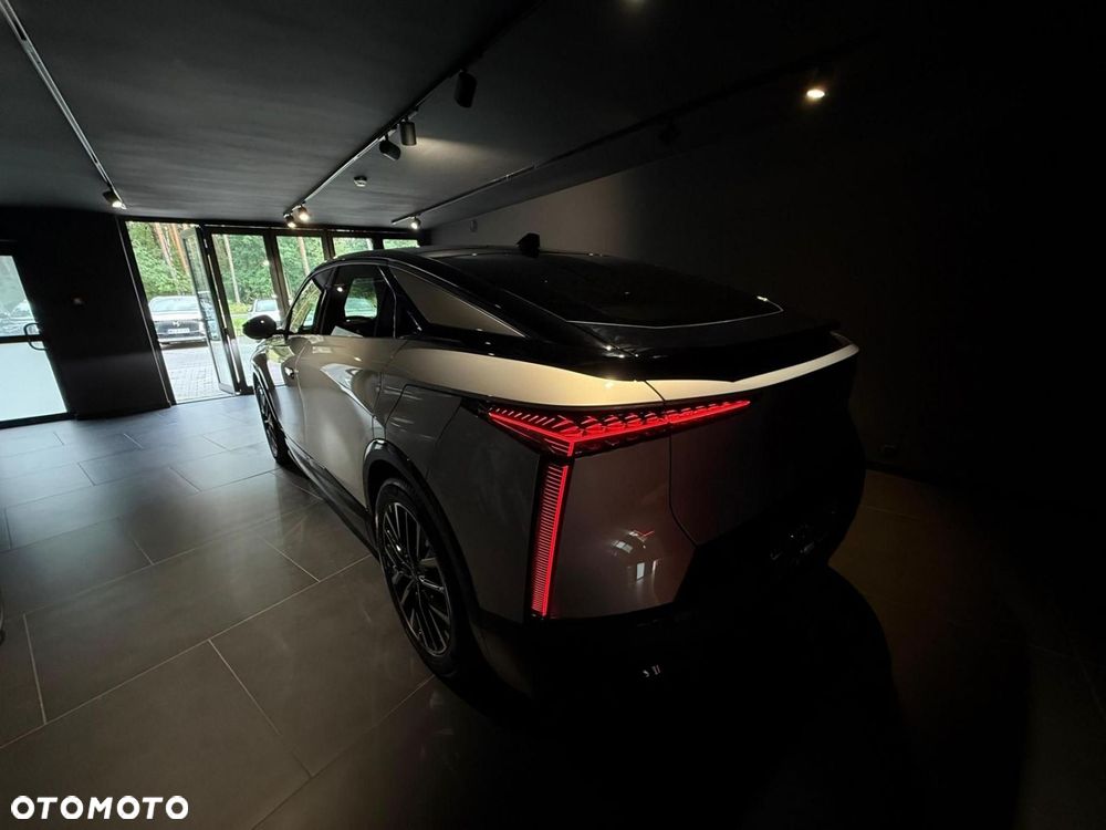 DS Automobiles N°8 - 11