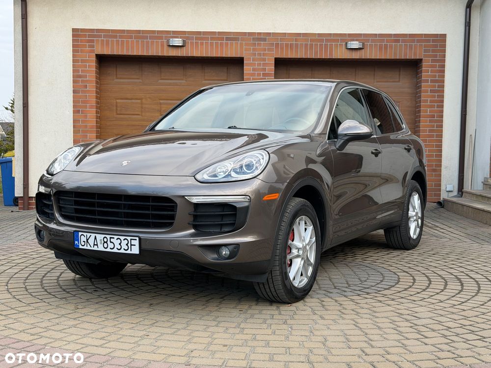Porsche Cayenne - 1