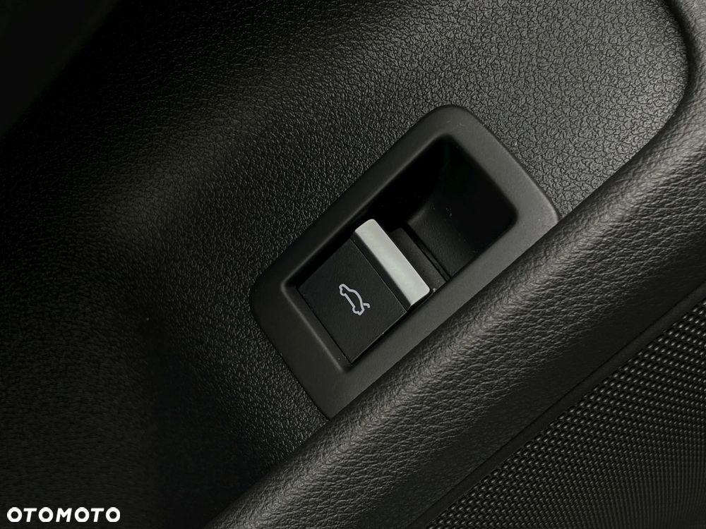 Audi A4 Avant 2.0 TFSI ultra S tronic - 38