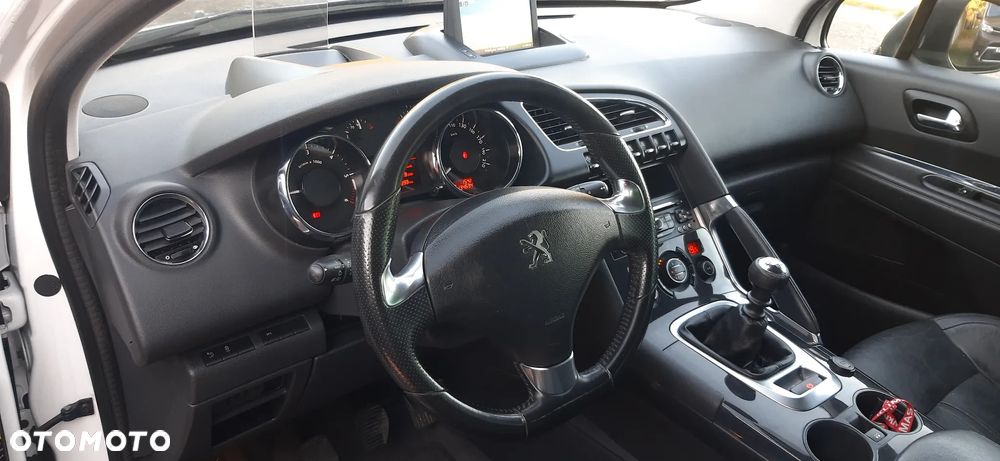 Peugeot 3008 HDi 115 Allure - 12