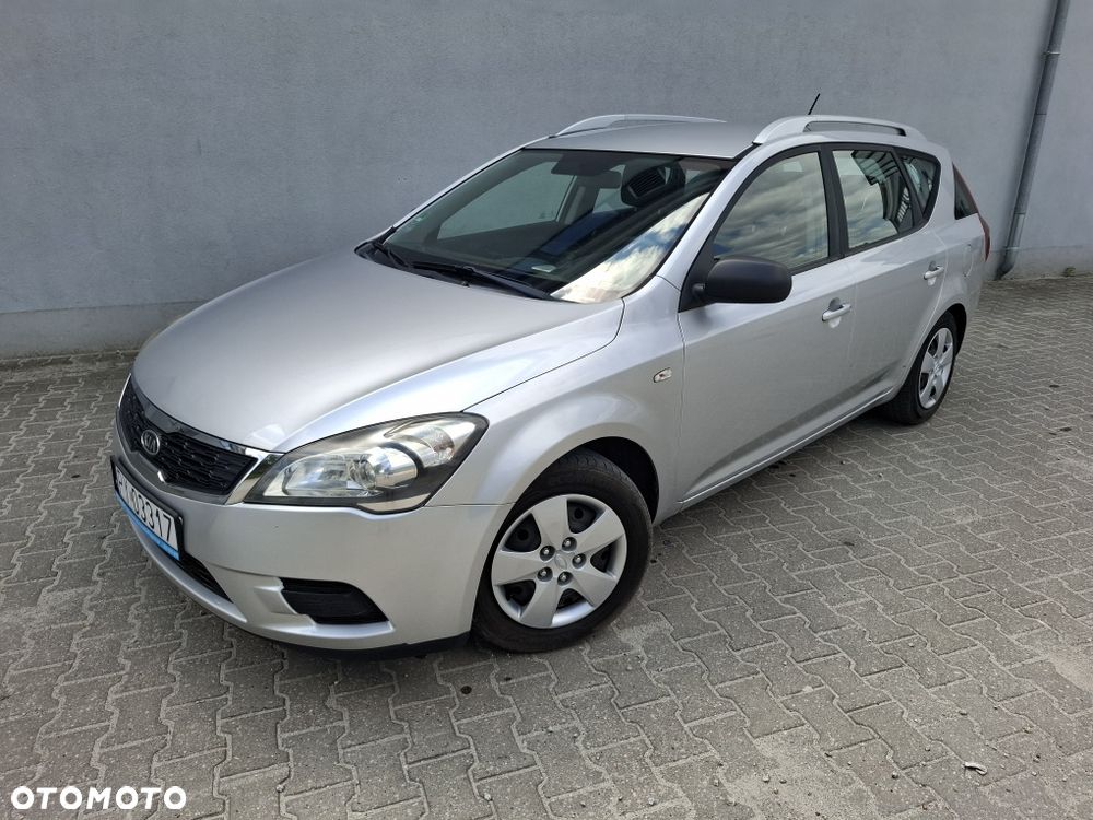 Kia Ceed - 1