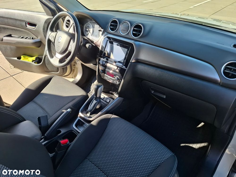 Suzuki Vitara 1.4 Boosterjet SHVS Premium 2WD - 27