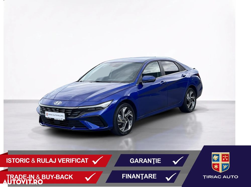 Hyundai Elantra - 2