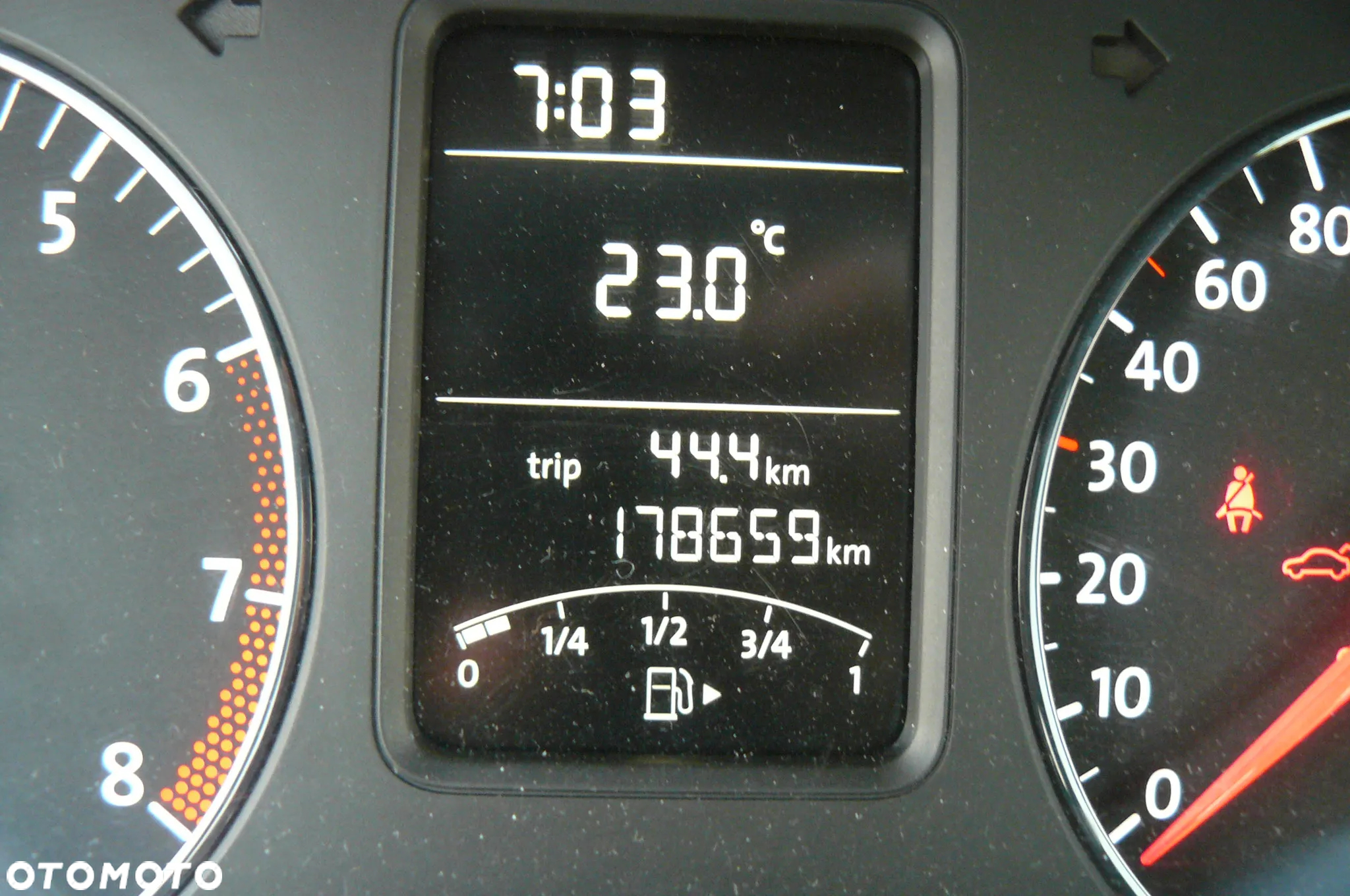 Volkswagen Polo - 10
