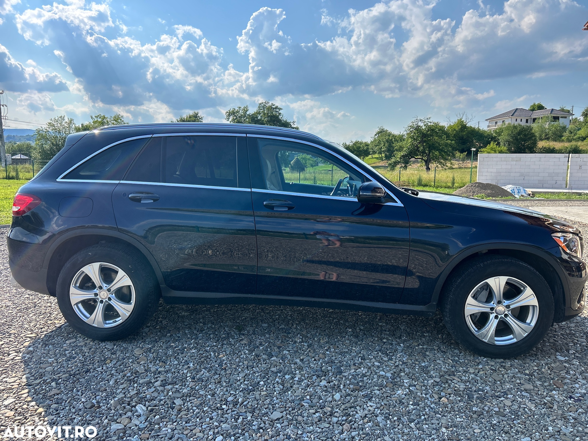 Mercedes-Benz GLC 300 4Matic 9G-TRONIC AMG Line - 12