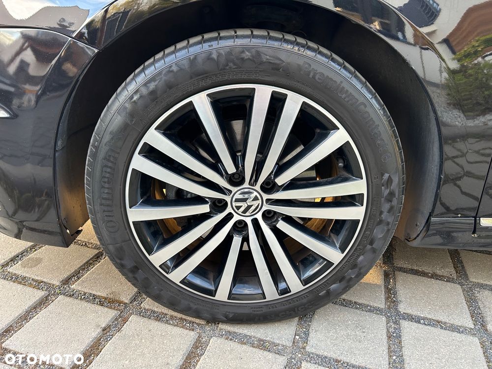 Volkswagen Passat 2.0 TDI DSG BlueMotion Technology R-Line - 21