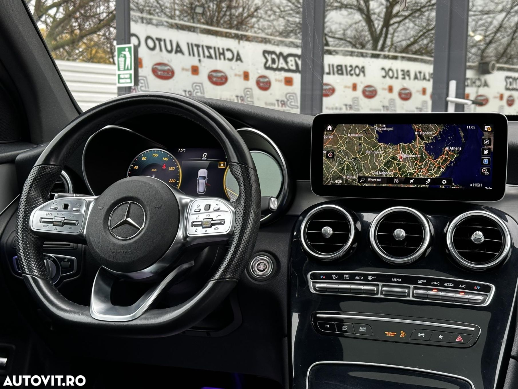 Mercedes-Benz GLC - 10