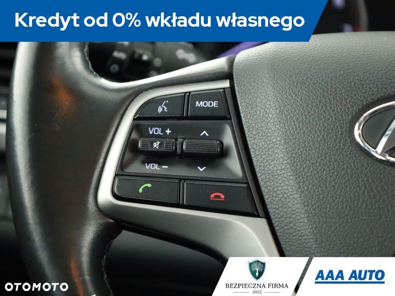 Hyundai Elantra - 13