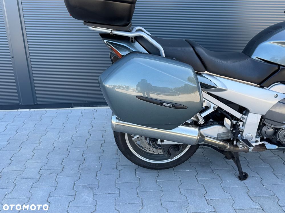 Yamaha FJR - 4
