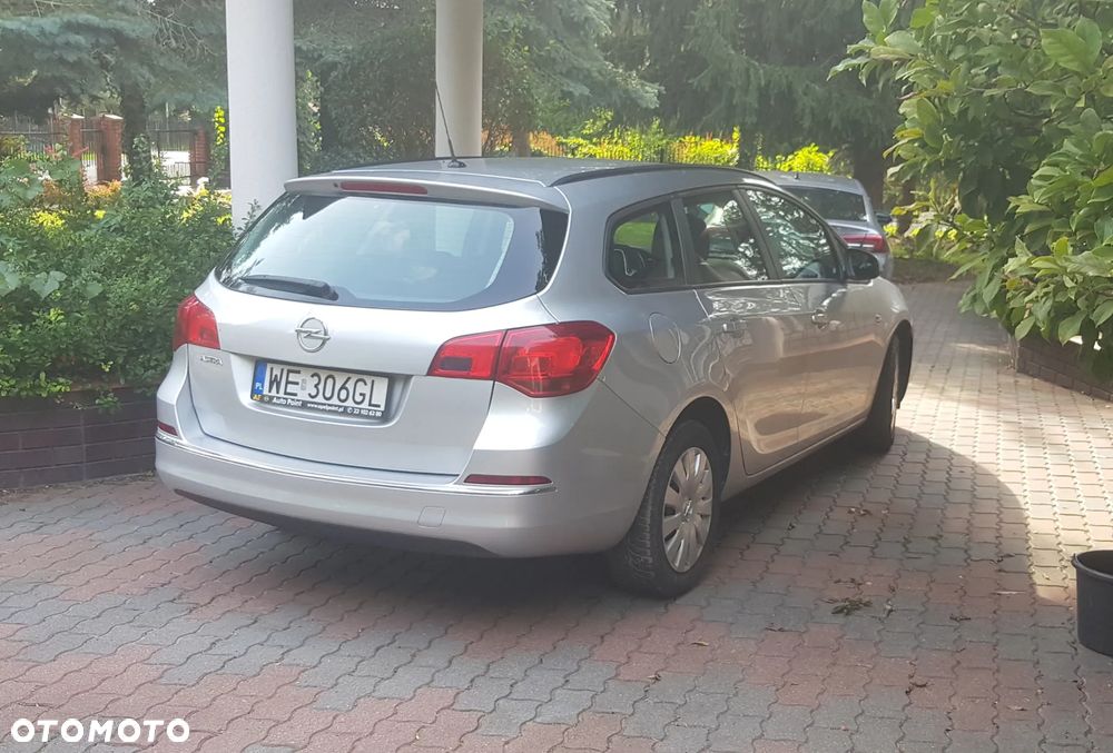 Opel Astra - 4
