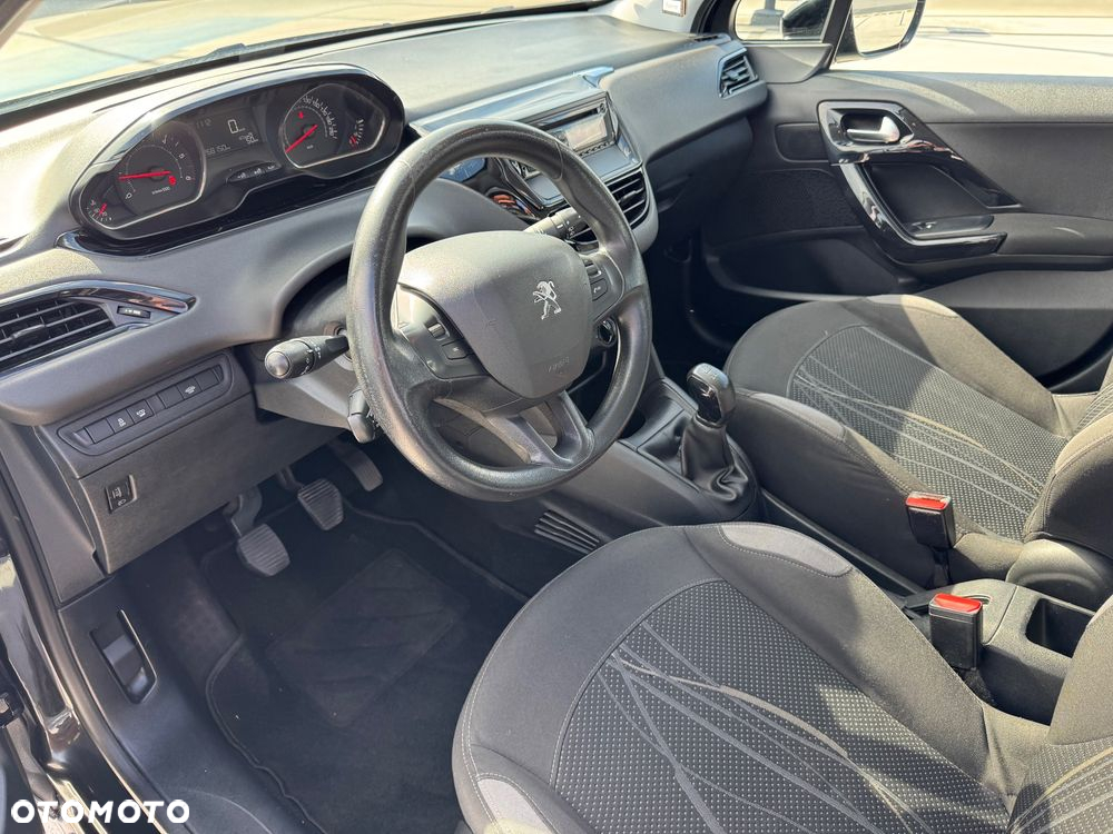 Peugeot 208 1.6 e-HDi Active STT - 16