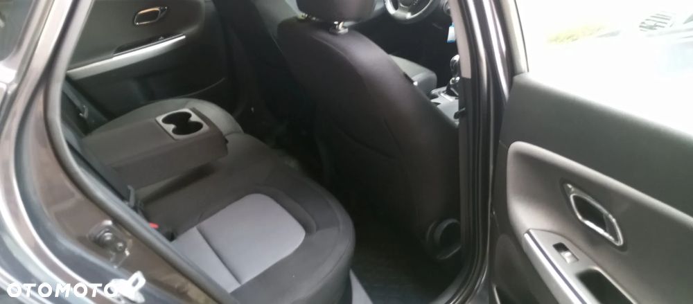 Kia Ceed 1.6 GDI Dream-Team Edition - 25