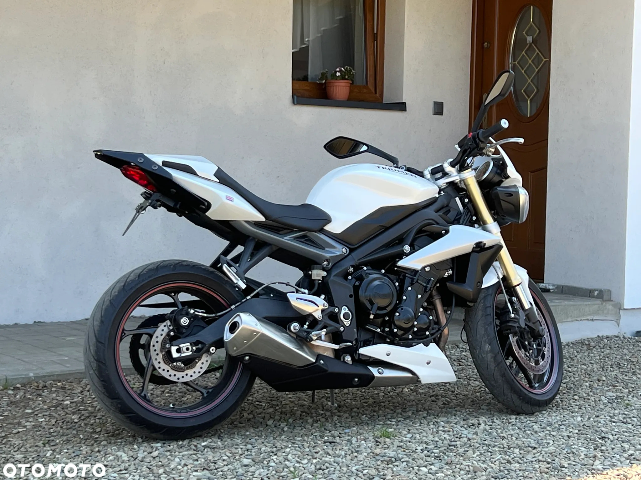 Triumph Street Triple - 4