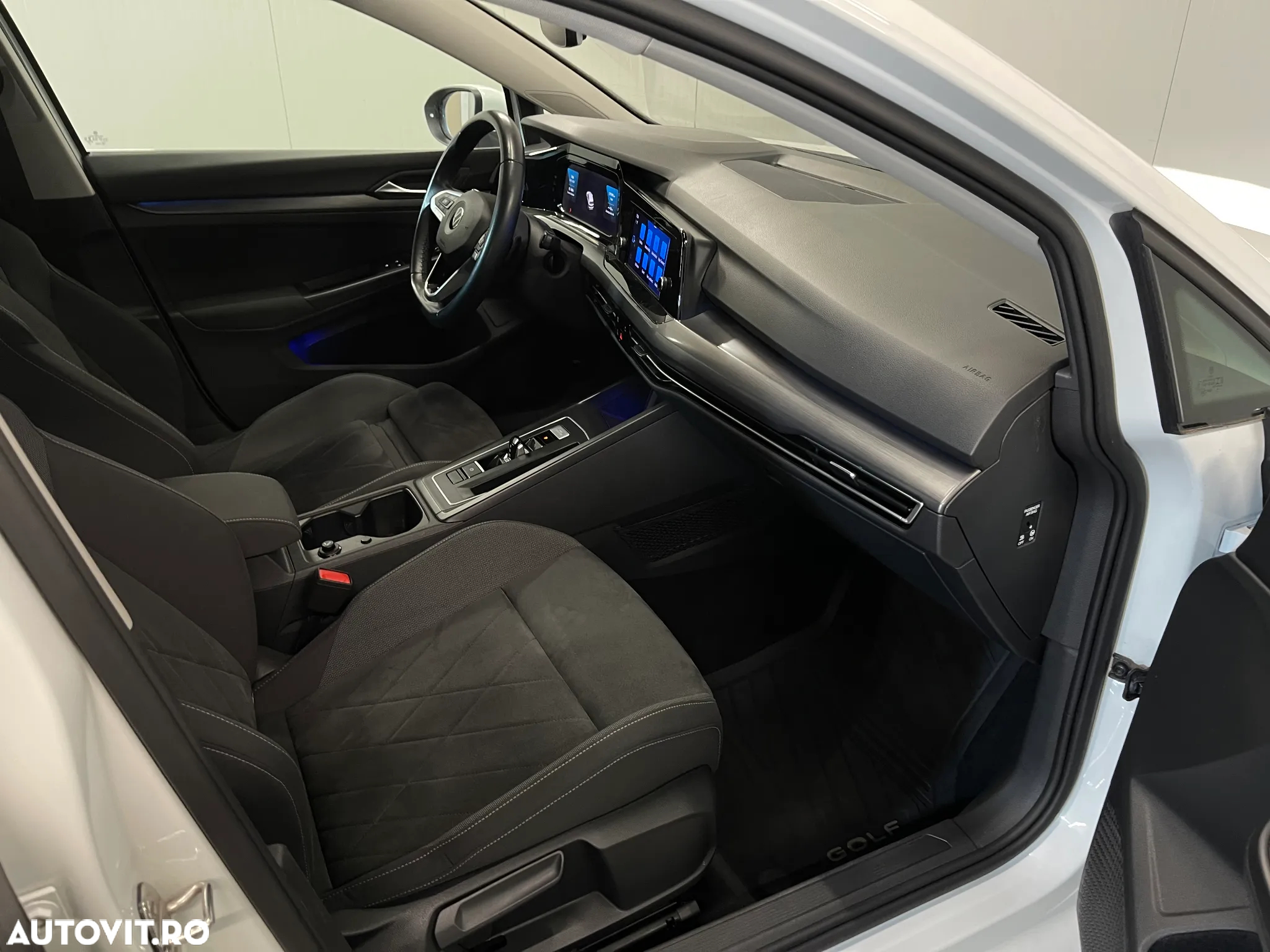 Volkswagen Golf 2.0 TDI DSG Style - 9