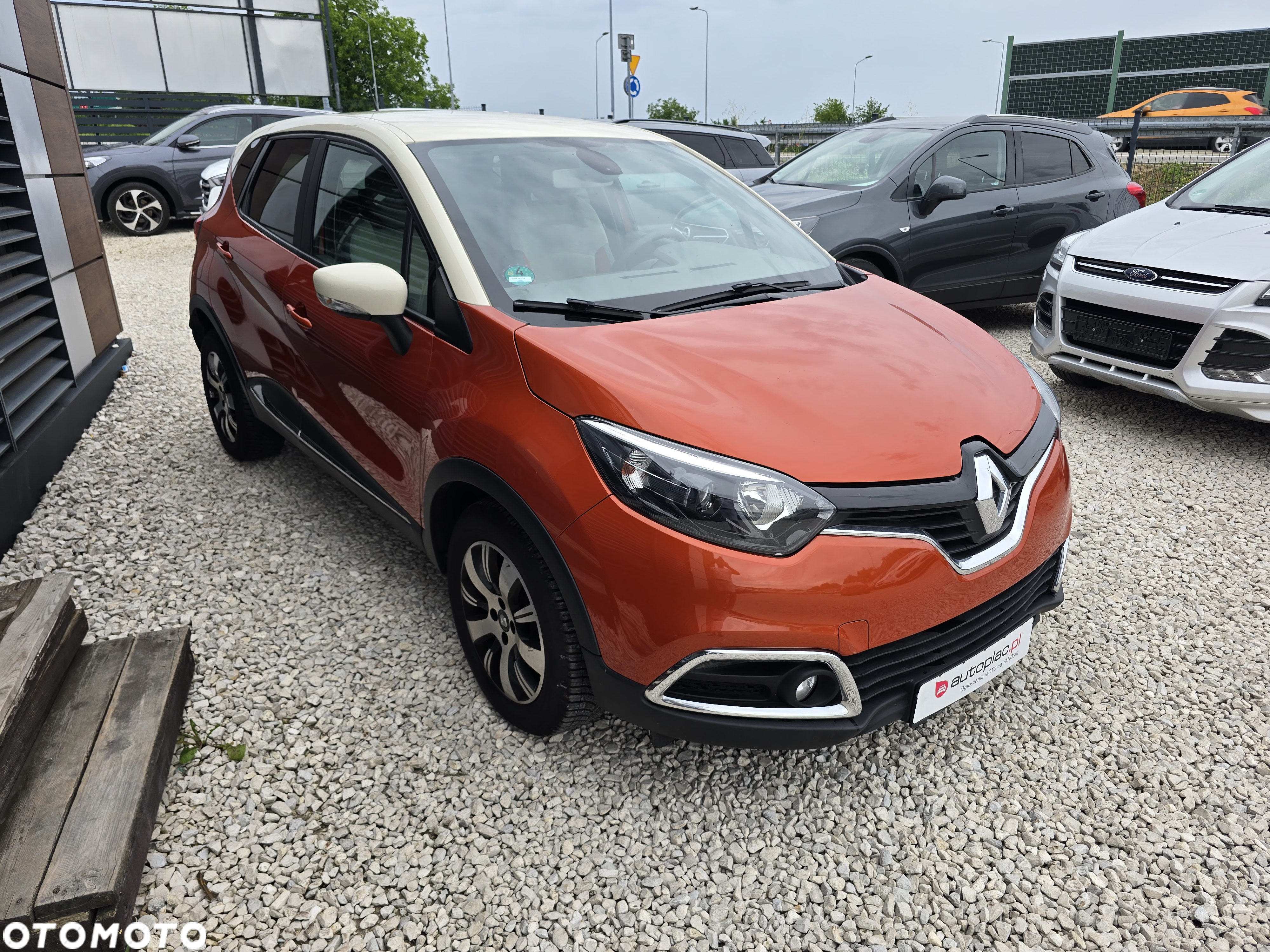 Renault Captur ENERGY TCe 120 EDC Luxe - 8