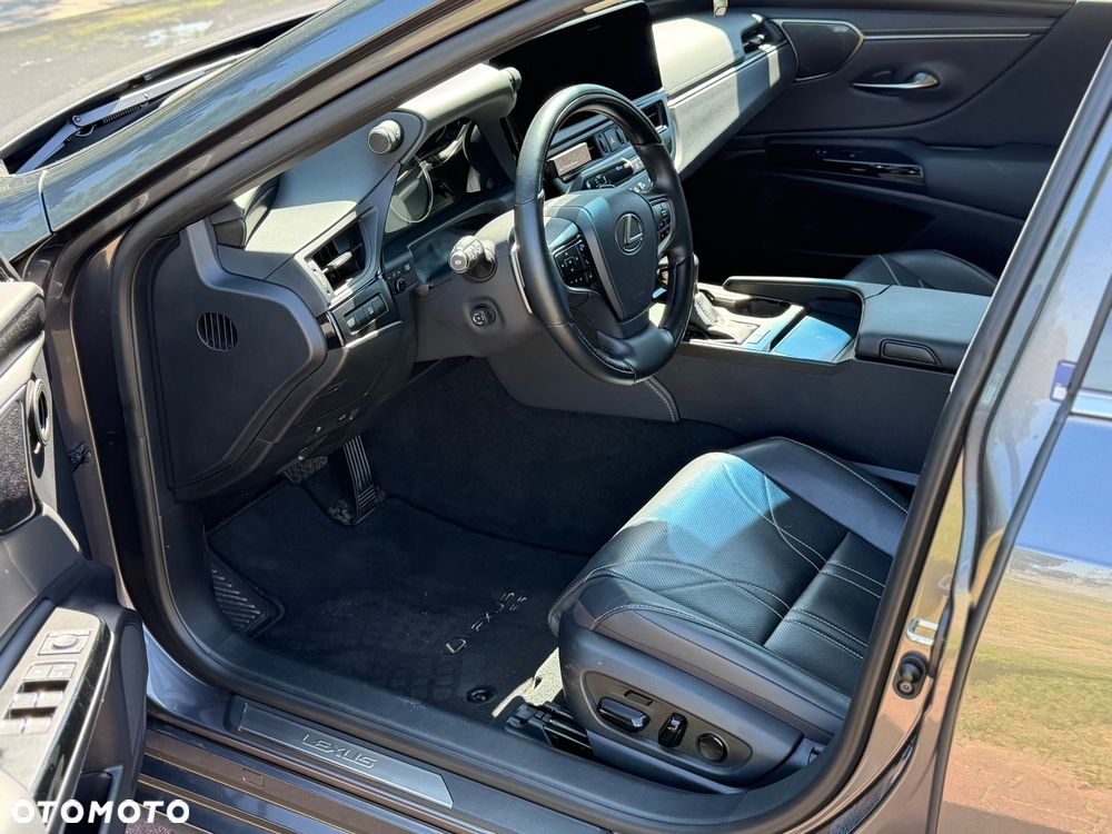 Lexus ES 300h Prestige - 25