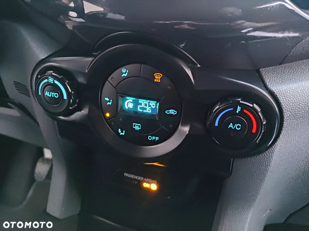 Ford EcoSport 1.0 EcoBoost TITANIUM - 33