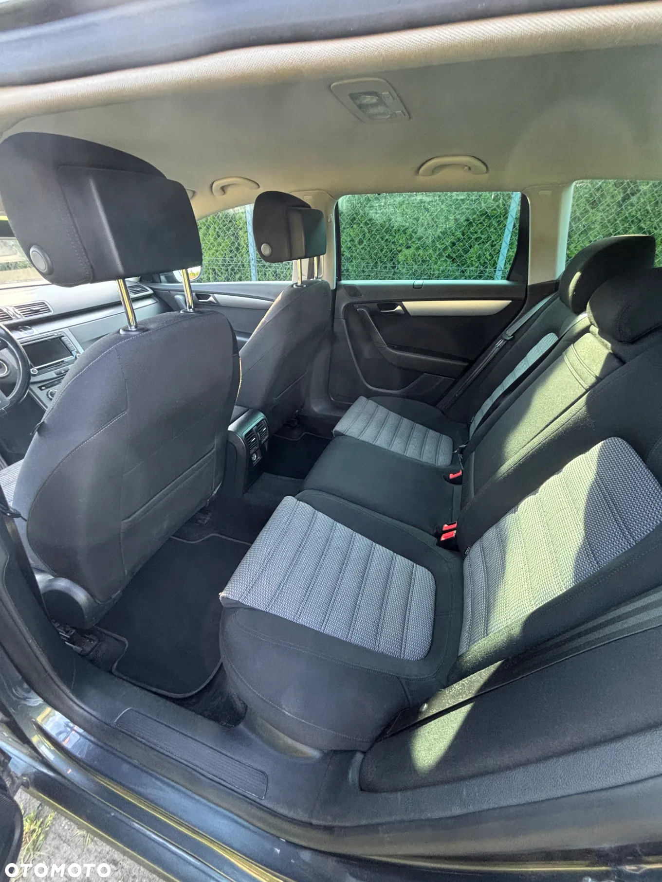 Volkswagen Passat Variant 2.0 TDI DSG BlueMotion Technology Highline - 9