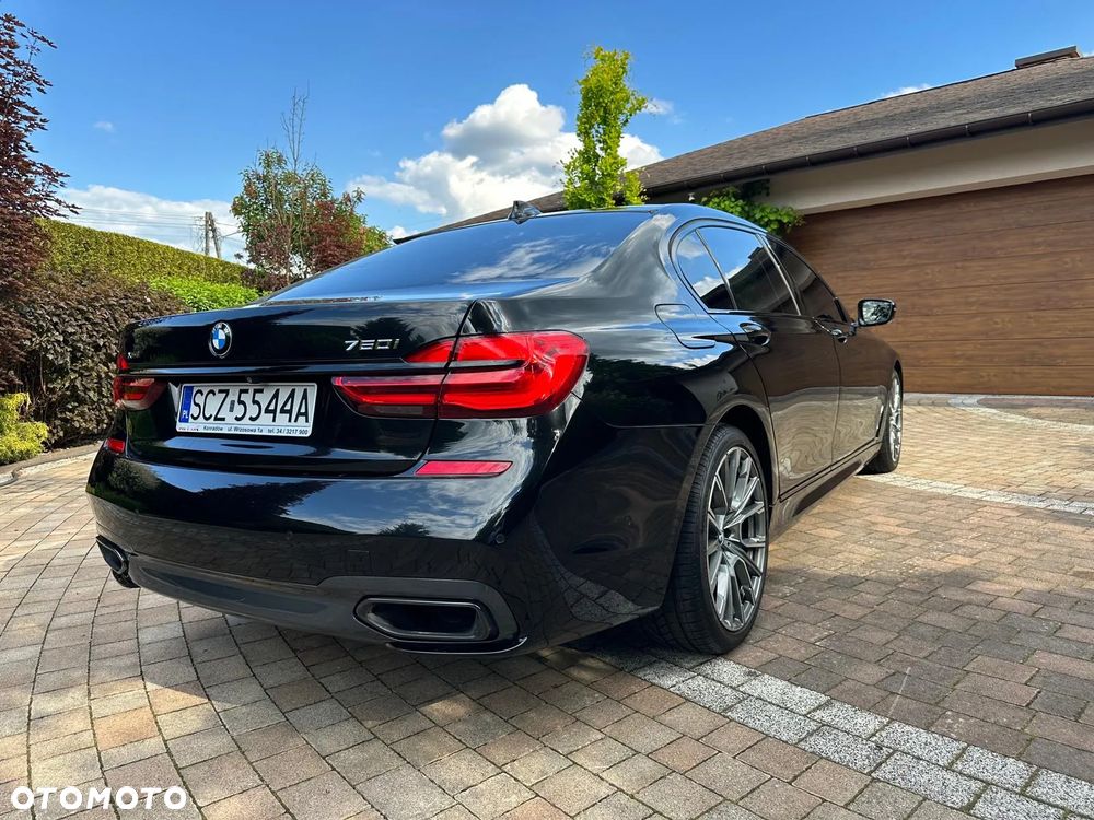 BMW Seria 7 750Li xDrive - 2